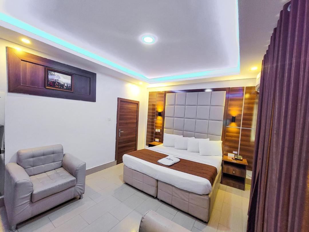 Presken Hotels @ Freedom Way, Lekki Eksteriør billede