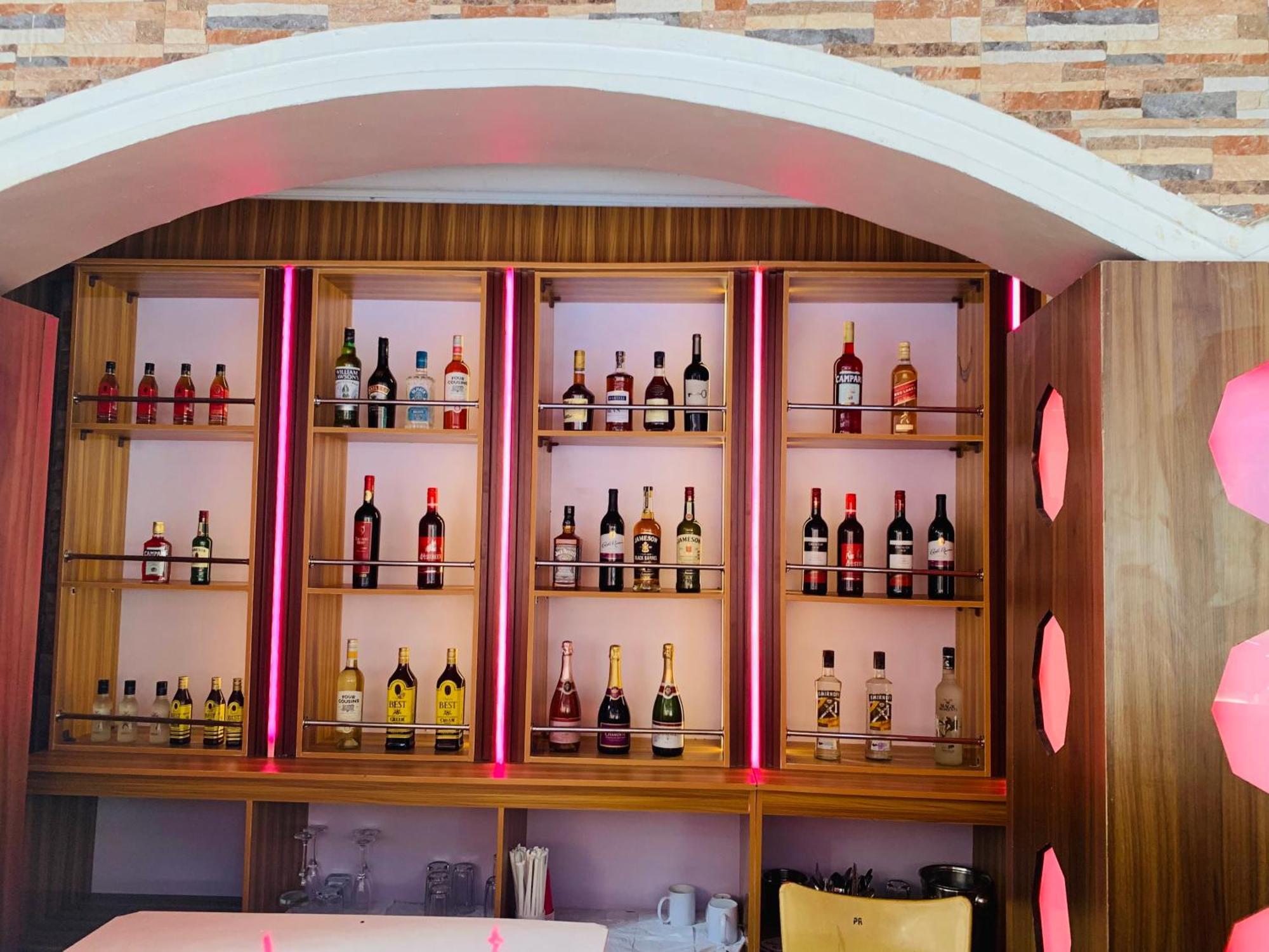 Presken Hotels @ Freedom Way, Lekki Eksteriør billede
