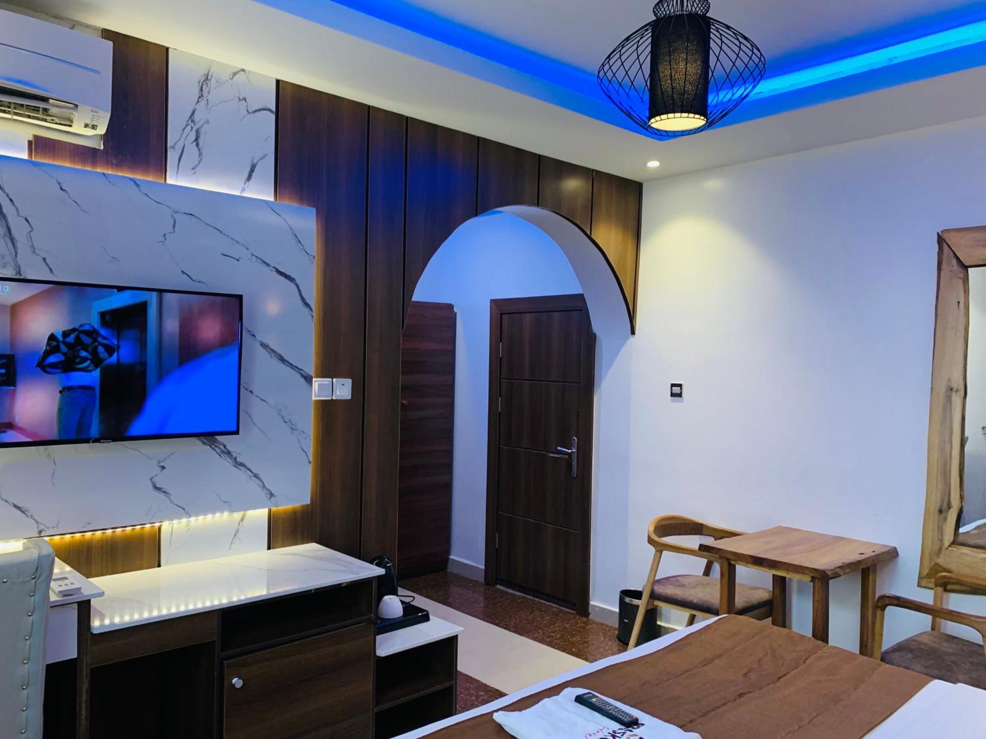 Presken Hotels @ Freedom Way, Lekki Eksteriør billede